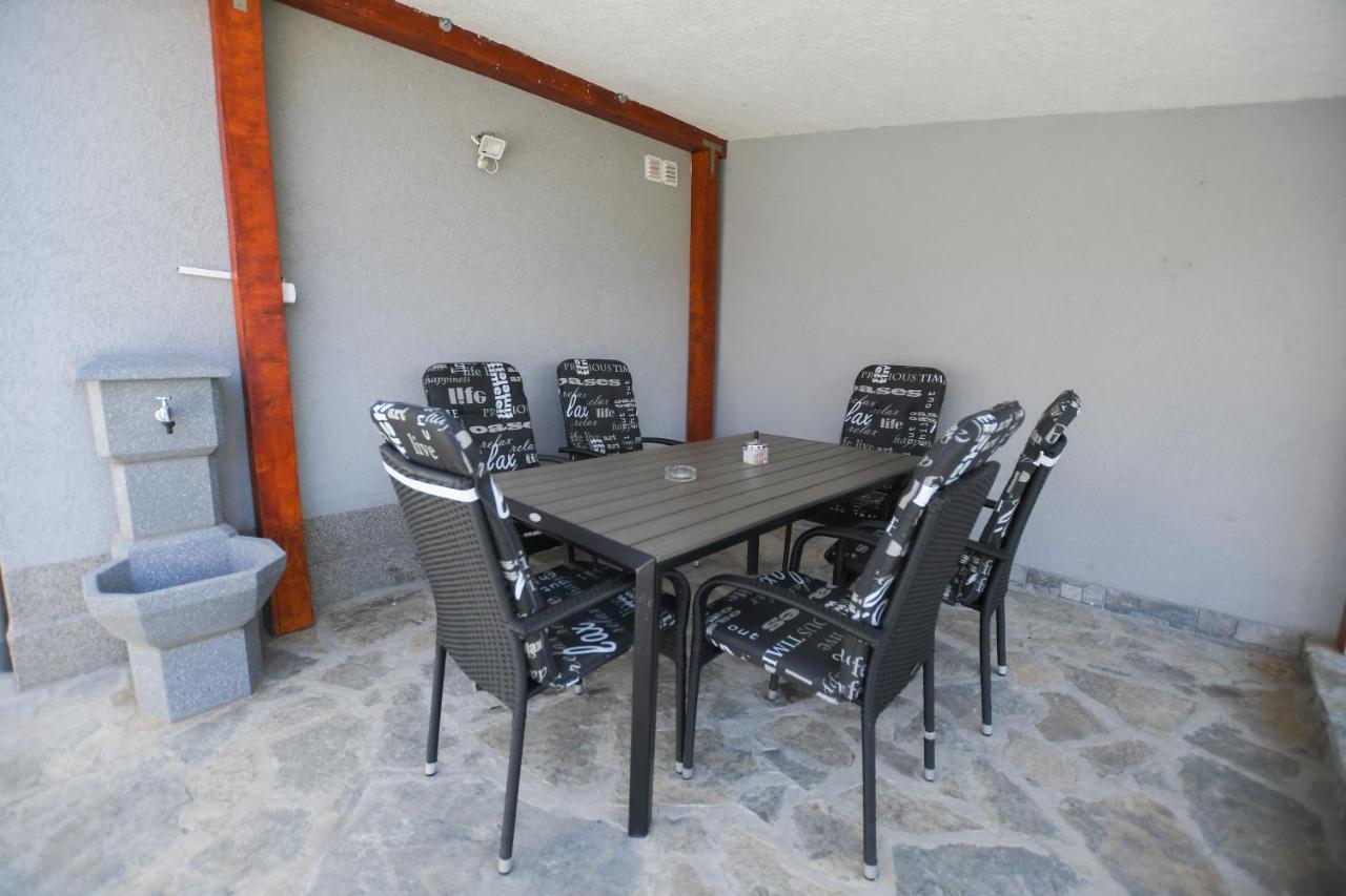 Relax Apartmani Kladovo Zewnętrze zdjęcie