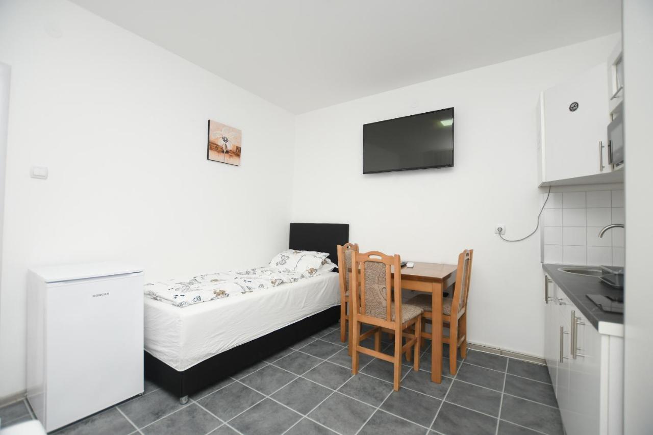 Relax Apartmani Kladovo Zewnętrze zdjęcie